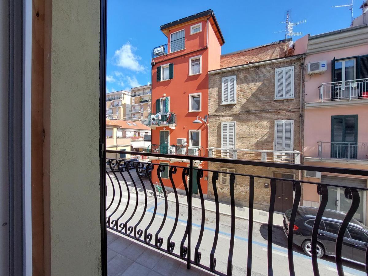 Affittacamere Casa Lilibet San Benedetto del Tronto Eksteriør billede